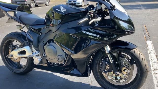 2006 Honda CBR1000RR with CUSTOM EXHAUST смотреть онлайн
