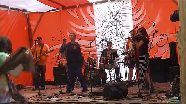 H-Ural - Was wollen wir trinken (7 Tage lang) - Live on Gnyozda festival смотреть онлайн