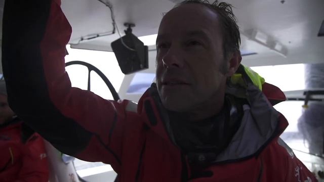 Navigation à vue dans le Golfe de Gascogne pour Sodebo et le Maxi Edmond de Rothschild смотреть онлайн
