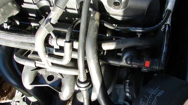Ford KA / StreetKa Motorluftfilter Wechsel 1996 - 2008 1,3 60PS смотреть онлайн