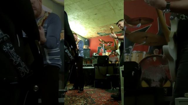 Жгучие льды - Качели. смотреть онлайн