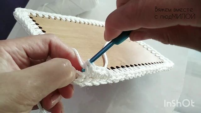 Вязаная корзинка крючком без шва. Как вязать острый угол у квадратной корзине. смотреть онлайн