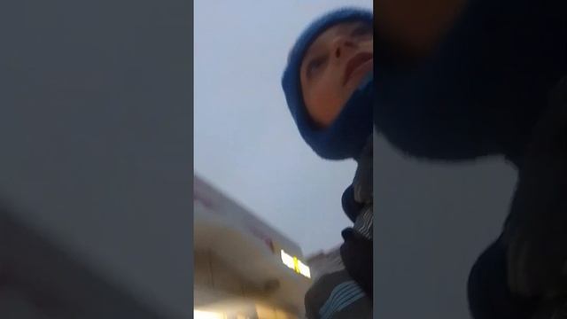 2 часть мы ходим в протевогазе смотрим на рякцыю людей смотреть онлайн