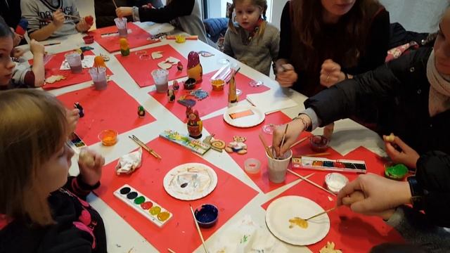 Как раскрасить матрешку | Coloriage des poupées russes смотреть онлайн