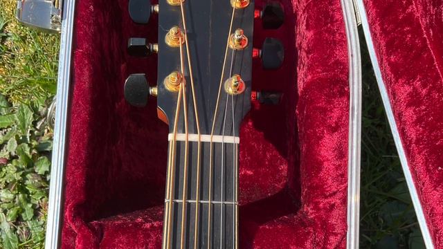 Lowden Baritone "Blood Brothers" смотреть онлайн