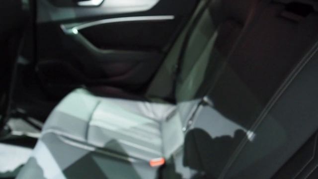 Audi A7 55 TFSI quattro смотреть онлайн