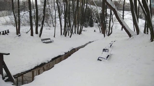 Москва, Крылатские холмы, родник 1 смотреть онлайн