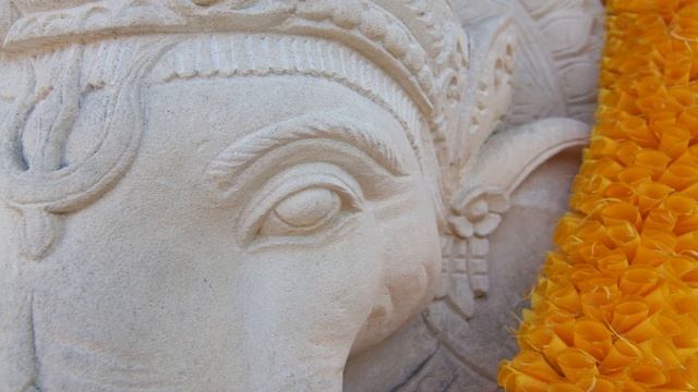 Ganesha Mantra - Om Gam Ganapataye Namaha