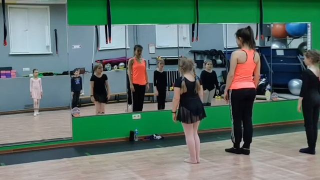 Jazz dance class for 7-9 years old_Урок джазового танца 7-9 лет смотреть онлайн