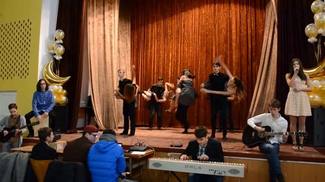 Прикольный танец смотреть онлайн