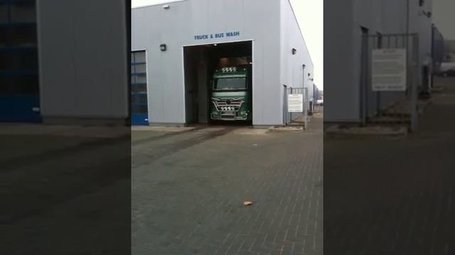 Van LangenAker transport смотреть онлайн