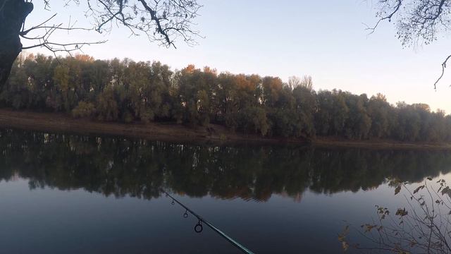 Шаговым Джигом Судак, Окунь с Береговой бровки!!! смотреть онлайн