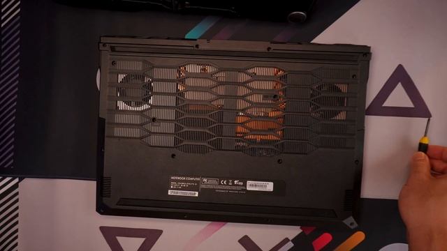 Budget Gaming Laptop na AFFORDABLE! Colorful EVOL P15 смотреть онлайн