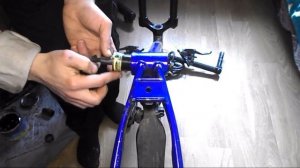 Раскручивается каретка на велосипеде, как устранить, исправить.