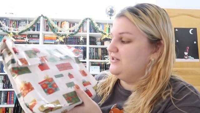 ?UNBOXING ONCE UPON A BOOK BOX + CONCOURS | VLOGMAS JOUR 18? смотреть онлайн