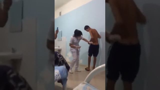 Укол)Болница смотреть онлайн