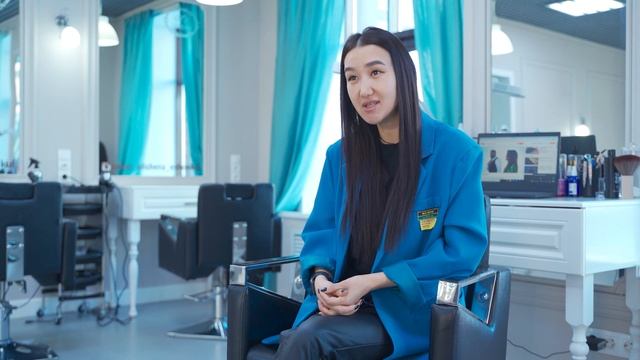 Как будем стричься? | 10 Интересных вопросов специалисту смотреть онлайн