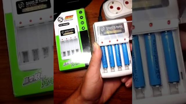 #AliExpress, Обзор недавно приобретенного зарядное устройство для аккумуляторов АА , ААА смотреть онлайн