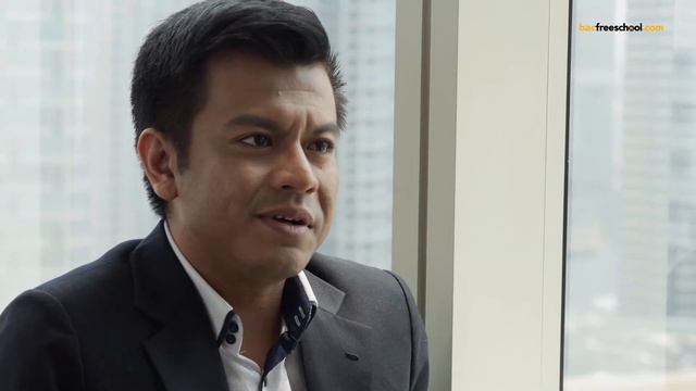 Charting Your Career Path featuring Faris Iskandar, Petronas ICT смотреть онлайн