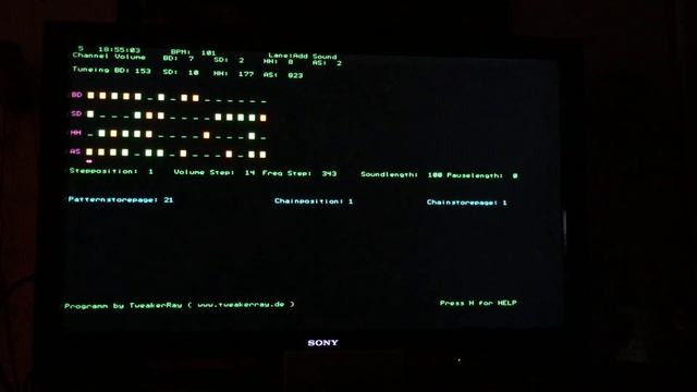 Color Maximite 2 - Chiptune Drumsynth with 16 Step sequencer Tutorial смотреть онлайн