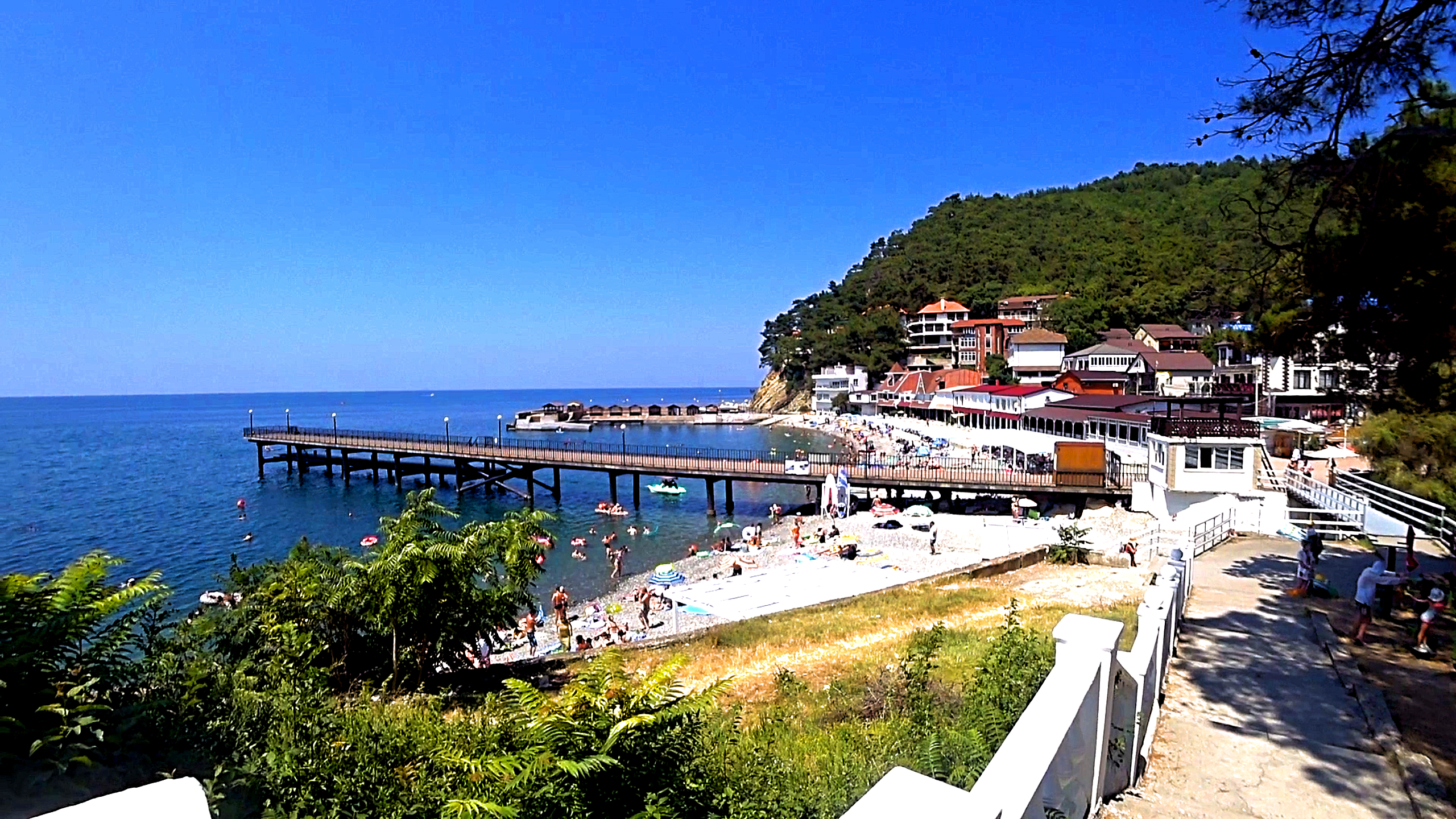 Приехали в Джанхот на пляж. смотреть онлайн