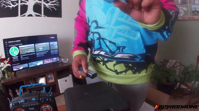 The RADIOMASTER TX16S MK11 MAX PYRODRONE EDITION #pyrodrone #radiomaster смотреть онлайн