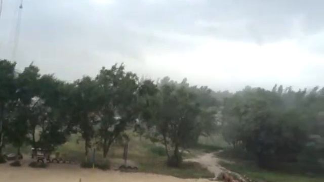 Песчаная буря в Крыму смотреть онлайн