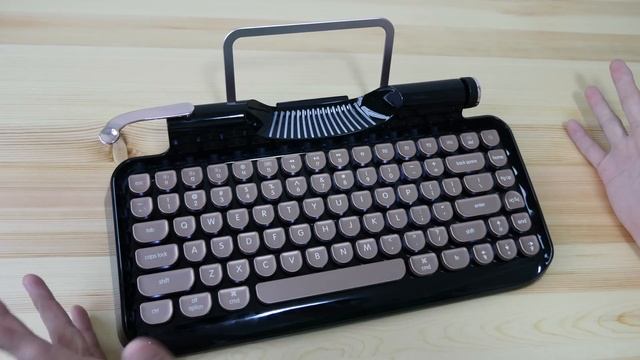 Bluetooth & Retro, the Rymek Mechanical Keyboard (review) смотреть онлайн
