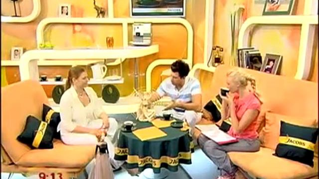 Авторские куклы Елены Мисюны в гостях у «Ранок з 1+1».mp4 смотреть онлайн