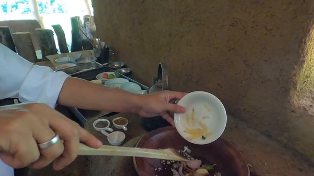 I Became A CHEF for A Day In Sri Lanka 🇱🇰 смотреть онлайн