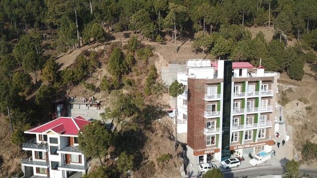 Hotel Le Halcyon, Kasauli Hills смотреть онлайн