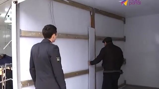 В Адлере на шесть торговых павильонов стало меньше смотреть онлайн