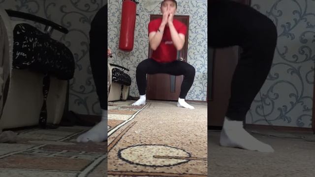 Тренировка ног в домашних условиях! смотреть онлайн