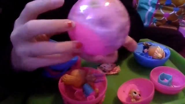 Unboxing LIMITED EDITION L.O.L. Surprise O.M.G. Neon Q.T. Family смотреть онлайн