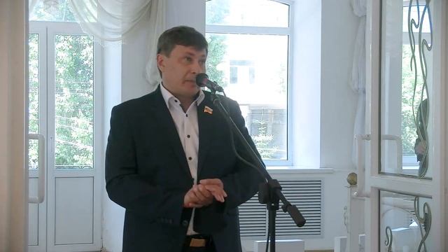 В День семьи, любви и верности в Кирсанове чествовали лучшие супружеские пары смотреть онлайн