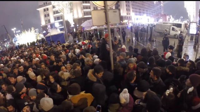 Давка в Москве Новый 2019 год смотреть онлайн