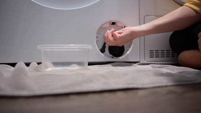 How to Quickly Fix a Smelly Washing Machine | Easy Tips and Products for a Fresh Laundry Experience смотреть онлайн