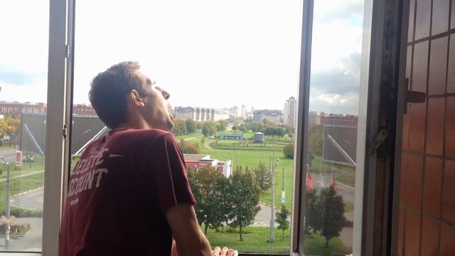 А ты тоже когда не можешь чихнуть, смотришь на свет? смотреть онлайн