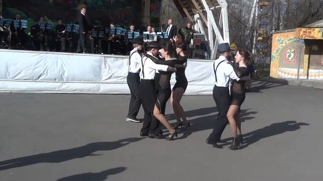 Бачата-танго 1 мая смотреть онлайн