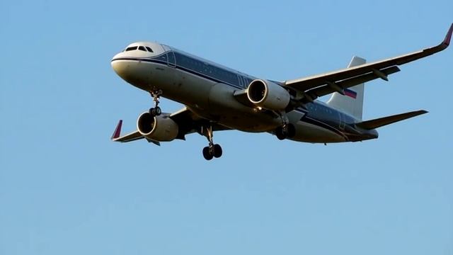 Аэропорт Шереметьево. Airbus A320-214 "Добролёт", бортовой №: VP-BNT (RA-73753), а/к "Аэрофлот".