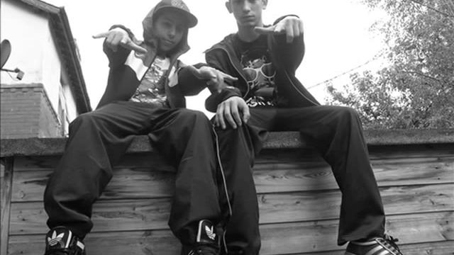 MC ping pong Km. KLOOD - Megyek Az Utamon смотреть онлайн