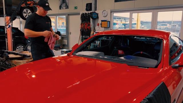 Autoscheibe defekt? Wir reparieren und erklären den Autoglas Austausch an einem Ford Mustang смотреть онлайн
