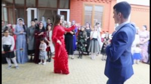 Новый Чеченский Ловзар в Грозном - 2023. Молодежь красиво танцует Лезгинка