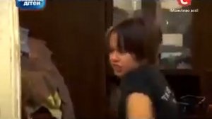 Вот что делает с детьми телефон Эту идиотку уже в психушку надо отправлять