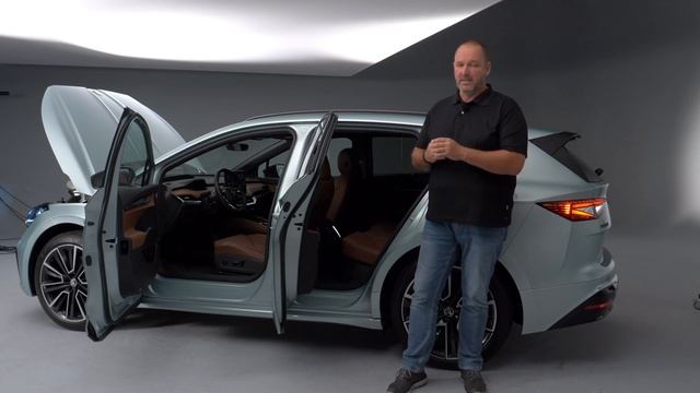 The new Skoda Enyaq iV Electric SUV – First Impressions смотреть онлайн