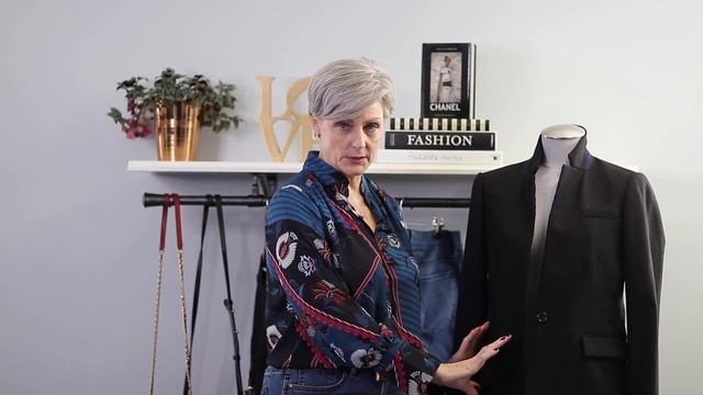 fashion squared | black blazer three ways | style over 50 смотреть онлайн