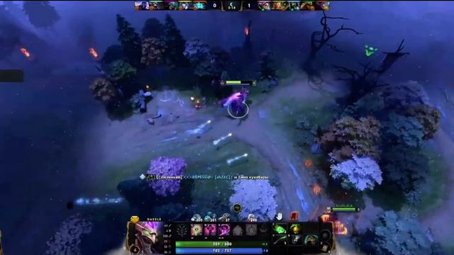 Будьте бдительны ! По боту бегает сорвавшейся с цепи питбуль и кидается на людей . Берегите себя ! смотреть онлайн