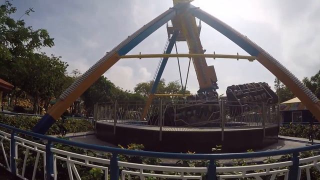 Аттракцион 