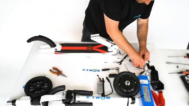 E-TWOW Booster V Teardown смотреть онлайн