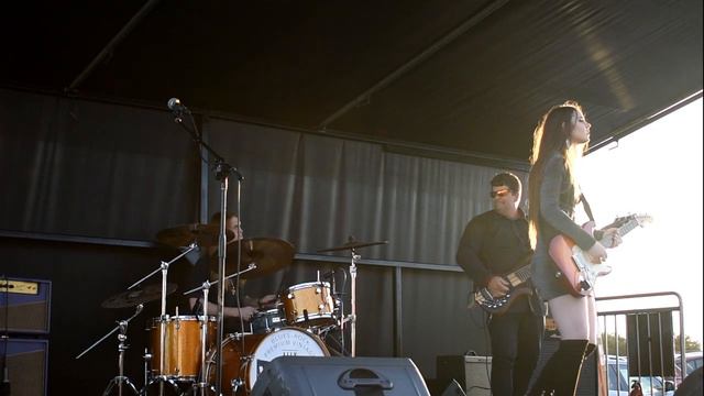 Ally Venable Band -- WISE MAN -- LIVE VERSION смотреть онлайн